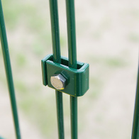 Łącznik paneli zielony ze śrubą